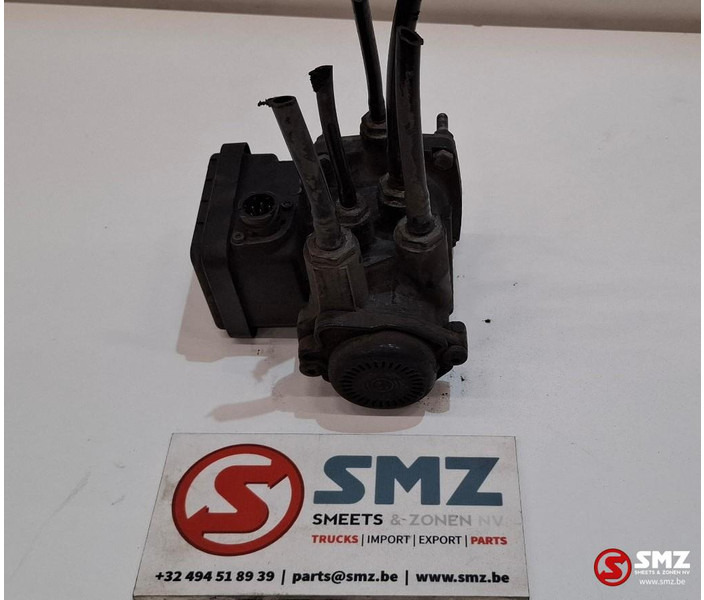 MAN Occ volgwagenremventiel EBS5 - Запчасти для Грузовиков: фото 1