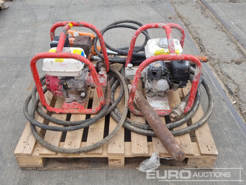 Belle Petrol Vibrating Concrete Poker & Drive (2 of), 110Volt Vibrating Concrete Poker (2 of) - Асфальтоукладочная техника: фото 4 Belle Petrol Vibrating Concrete Poker & Drive (2 of), 110Volt Vibrating Concrete Poker (2 of) - Асфальтоукладочная техника: фото 4