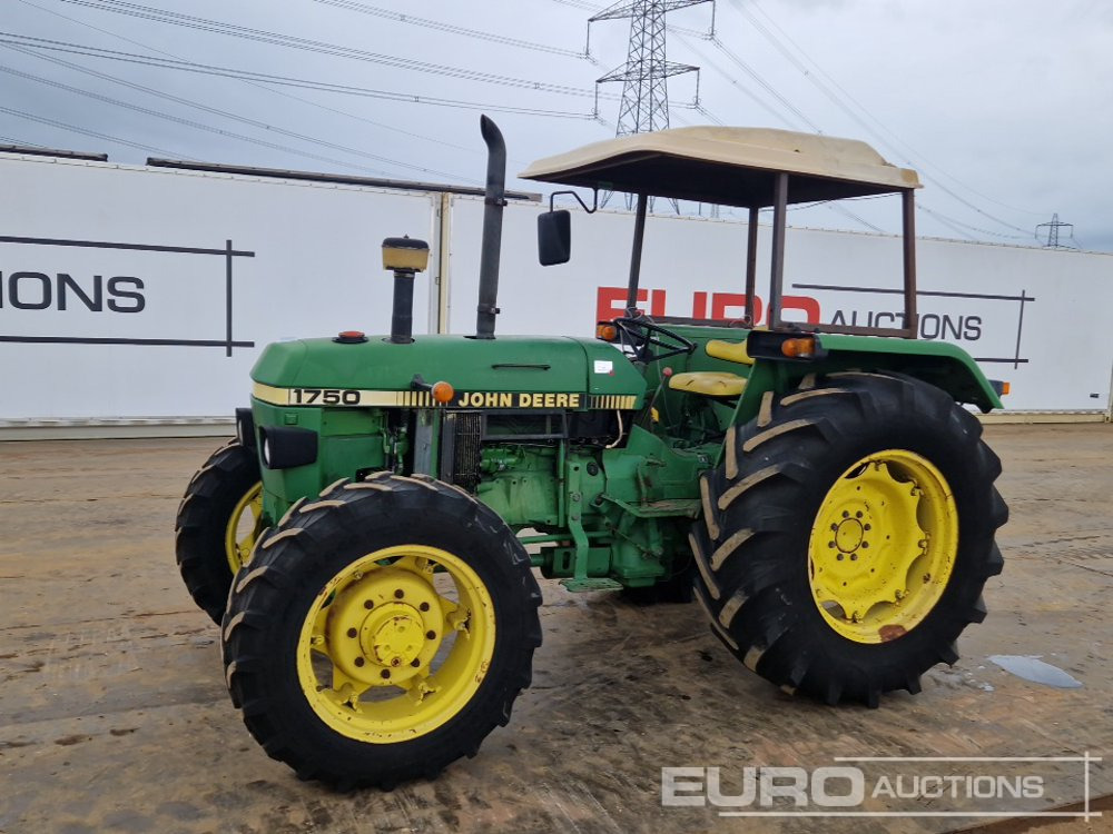 John Deere 1750 - Трактор: фото 1 John Deere 1750 - Трактор: фото 1