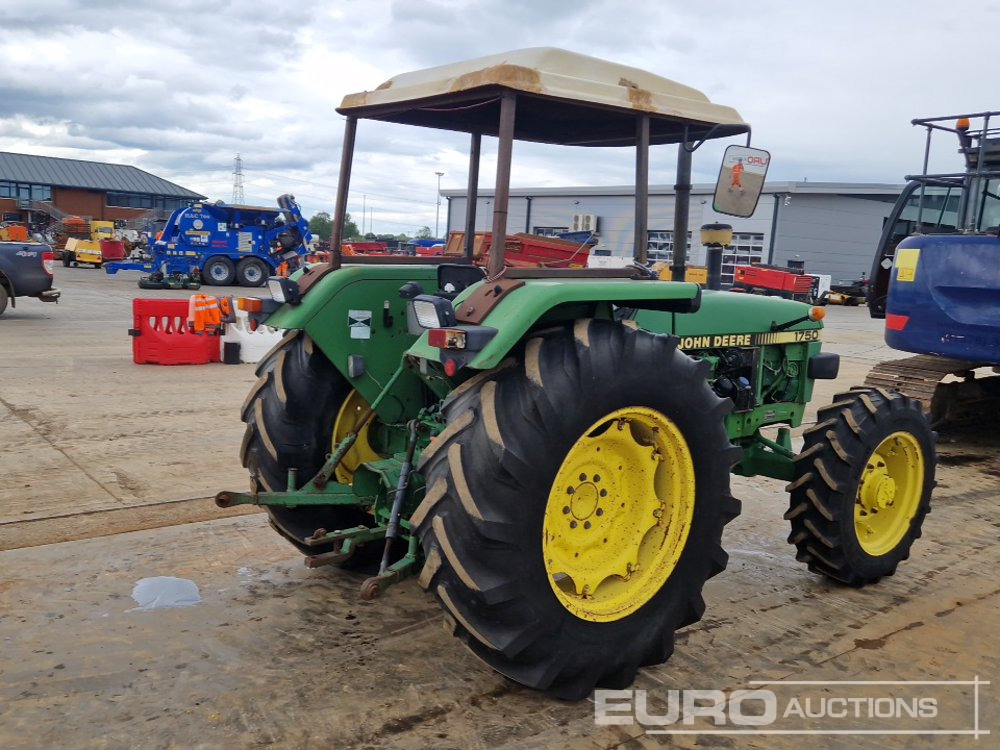 John Deere 1750 - Трактор: фото 5 John Deere 1750 - Трактор: фото 5