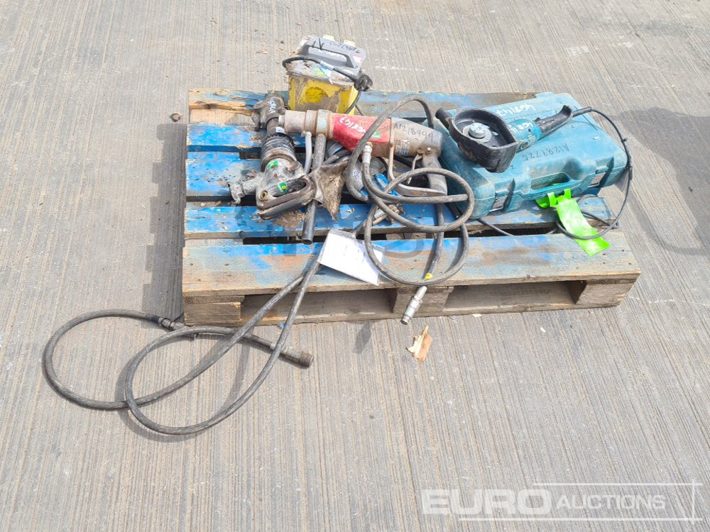 Makita 110Volt Angle Grinder, Makita 110Volt Drill, 110Volt Transformer, Pneumatic Hand Held Breaker, Hydraulic Impact Wrench (2 of) - Строительное оборудование: фото 4 Makita 110Volt Angle Grinder, Makita 110Volt Drill, 110Volt Transformer, Pneumatic Hand Held Breaker, Hydraulic Impact Wrench (2 of) - Строительное оборудование: фото 4