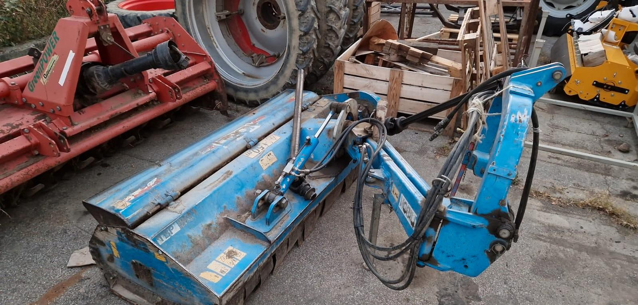 Trincia laterale usata Nobili TBP 190 - Боковая косилка-измельчитель: фото 1 Trincia laterale usata Nobili TBP 190 - Боковая косилка-измельчитель: фото 1