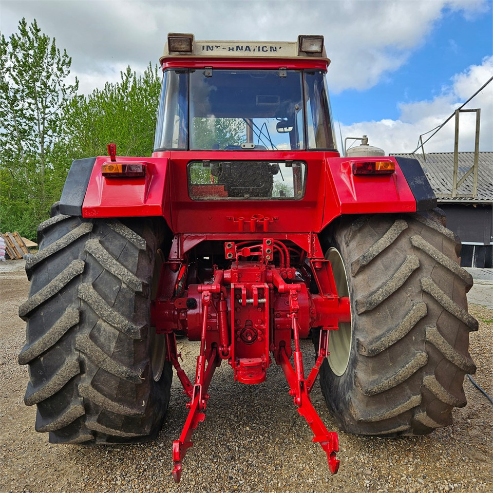 CASE IH 1255 XL - Трактор: фото 5 CASE IH 1255 XL - Трактор: фото 5
