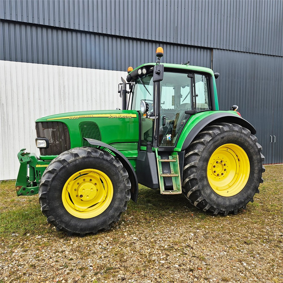 John Deere 6920 MW2 - Трактор: фото 1 John Deere 6920 MW2 - Трактор: фото 1