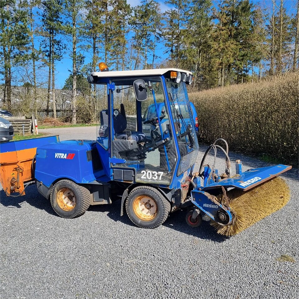 Vitra 2037 - Коммунальная/ Специальная техника: фото 1 Vitra 2037 - Коммунальная/ Специальная техника: фото 1