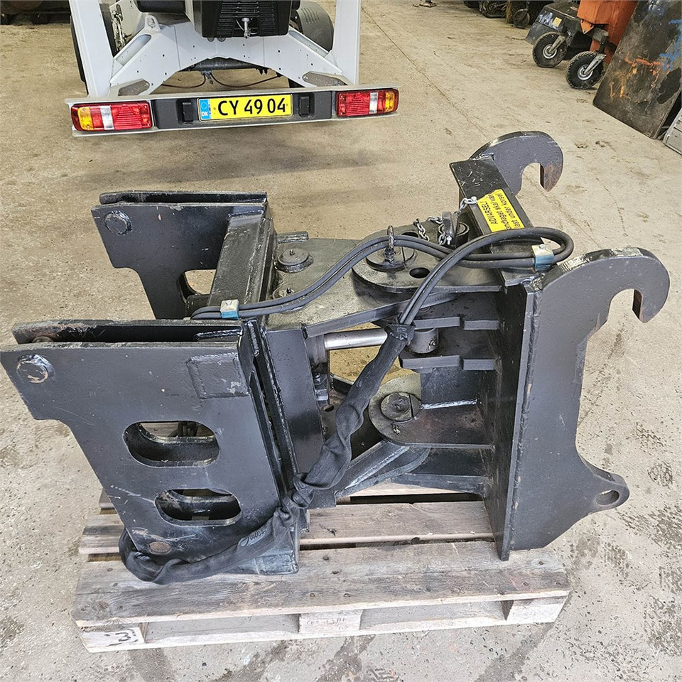 Komatsu 712-714-716-718 serien - Навесное оборудование для Телескопических погрузчиков: фото 1 Komatsu 712-714-716-718 serien - Навесное оборудование для Телескопических погрузчиков: фото 1