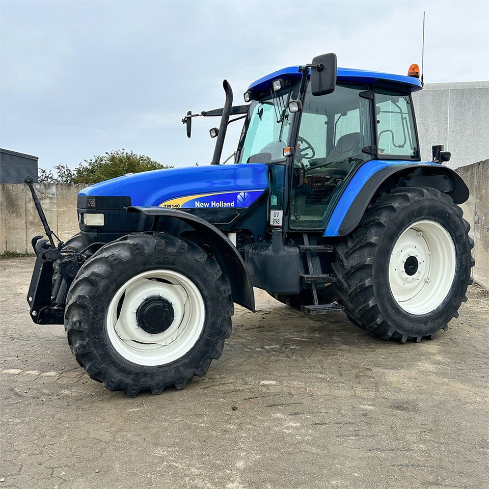 New Holland TM140 - Трактор: фото 1 New Holland TM140 - Трактор: фото 1