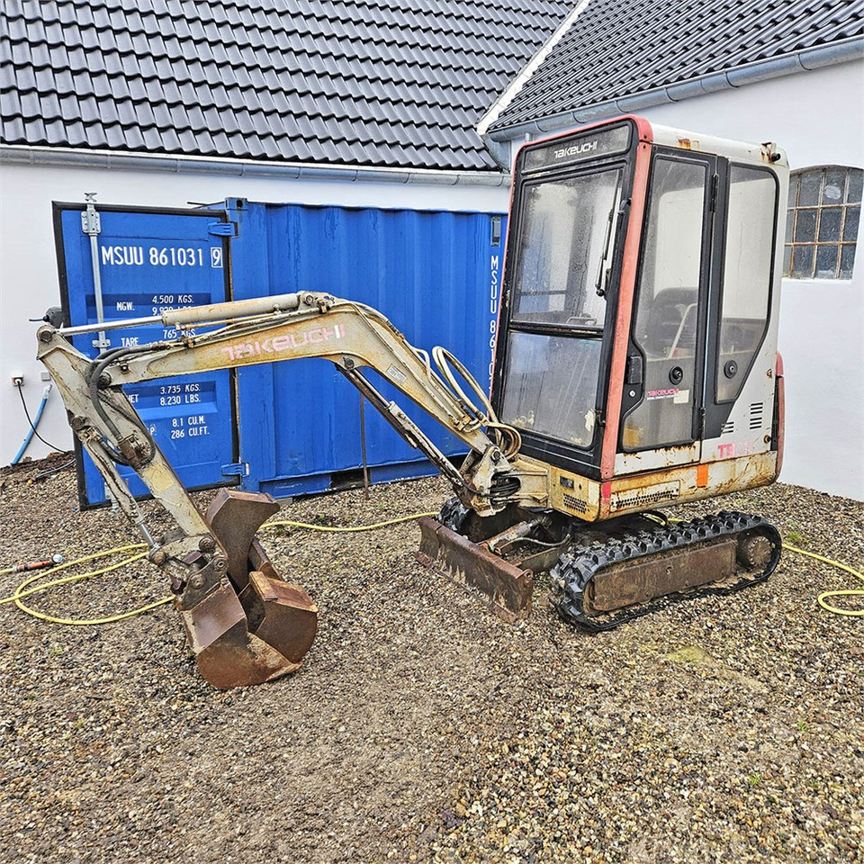 Takeuchi TB015 - Мини-экскаватор: фото 1 Takeuchi TB015 - Мини-экскаватор: фото 1