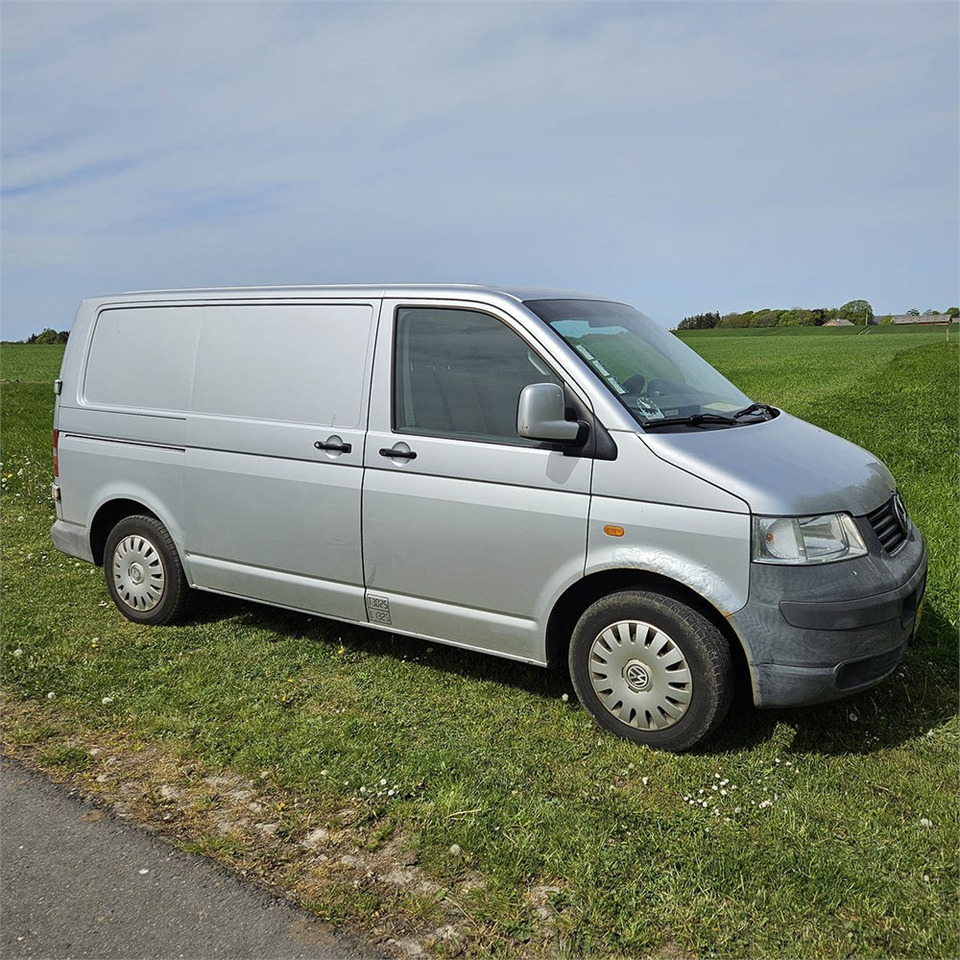 VW Transporter - Легковой фургон: фото 1 VW Transporter - Легковой фургон: фото 1