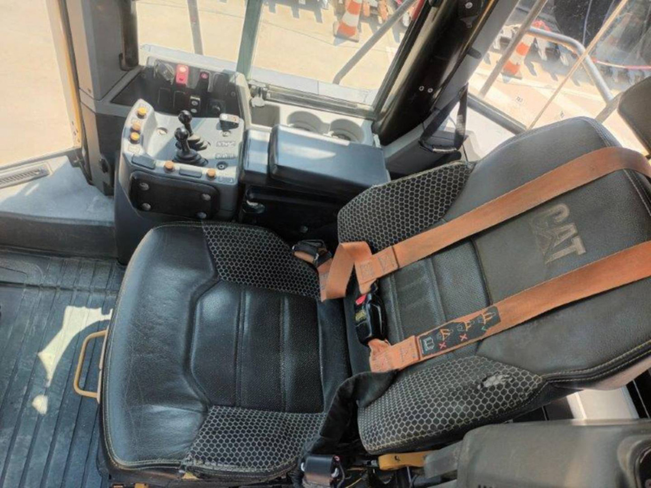 CAT 972M XE в лизинг CAT 972M XE: фото 8