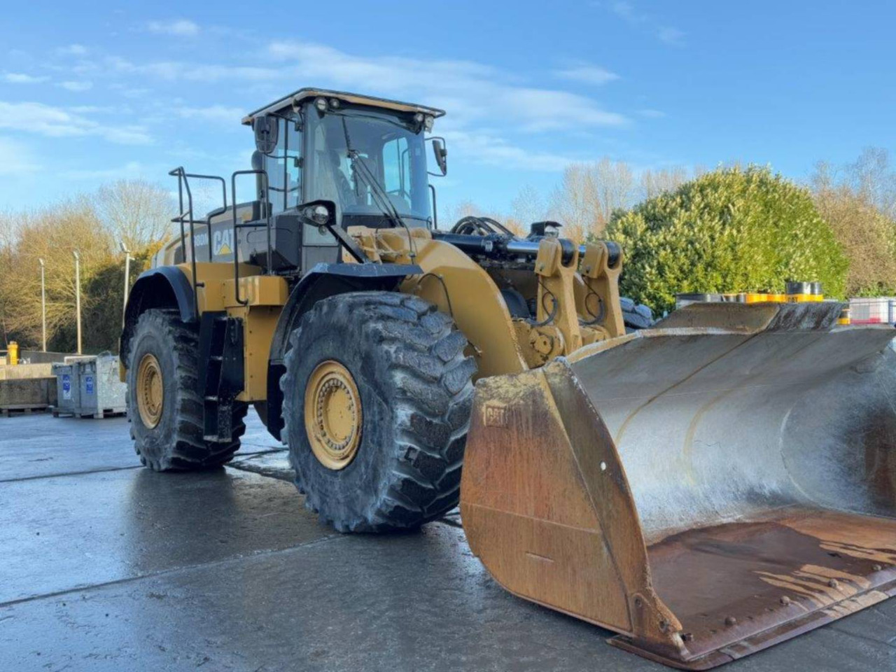 CAT 980M - Колёсный погрузчик: фото 1 CAT 980M - Колёсный погрузчик: фото 1