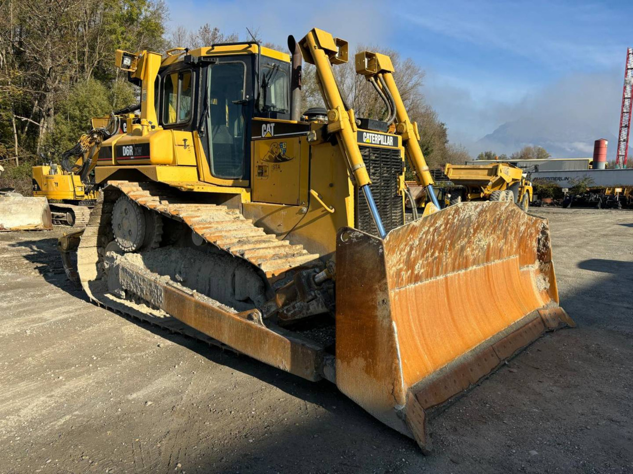 CAT D6R2XW - Бульдозер: фото 1 CAT D6R2XW - Бульдозер: фото 1