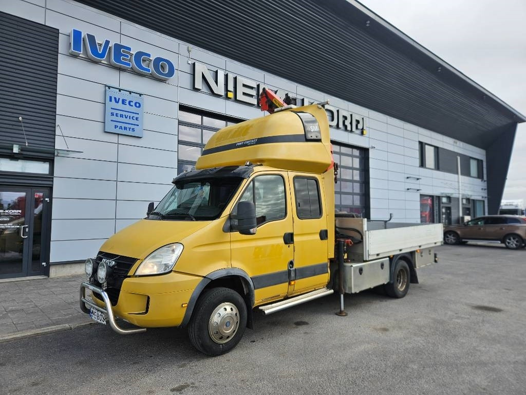 Iveco Daily 65C18 D Palfinger PK3700+ makuuohjaamo - Малотоннажный бортовой грузовик: фото 2 Iveco Daily 65C18 D Palfinger PK3700+ makuuohjaamo - Малотоннажный бортовой грузовик: фото 2