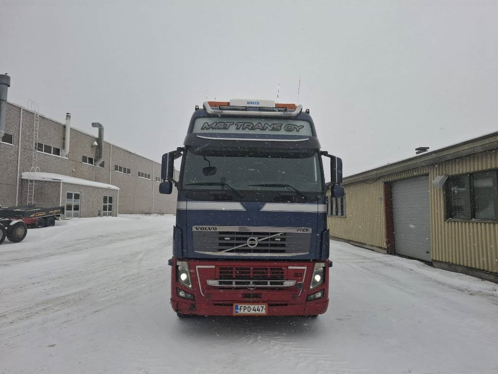 Volvo FH16 700 8x4 XXL GLOBE + Faymonville 4aks kehto - Тягач: фото 2 Volvo FH16 700 8x4 XXL GLOBE + Faymonville 4aks kehto - Тягач: фото 2