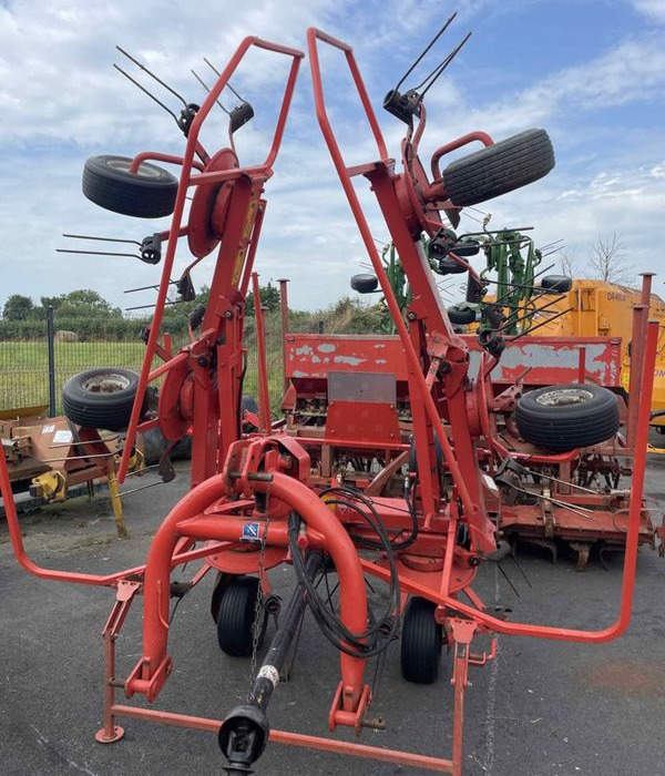 Kuhn GF 5902 - Сеноворошилка: фото 1 Kuhn GF 5902 - Сеноворошилка: фото 1