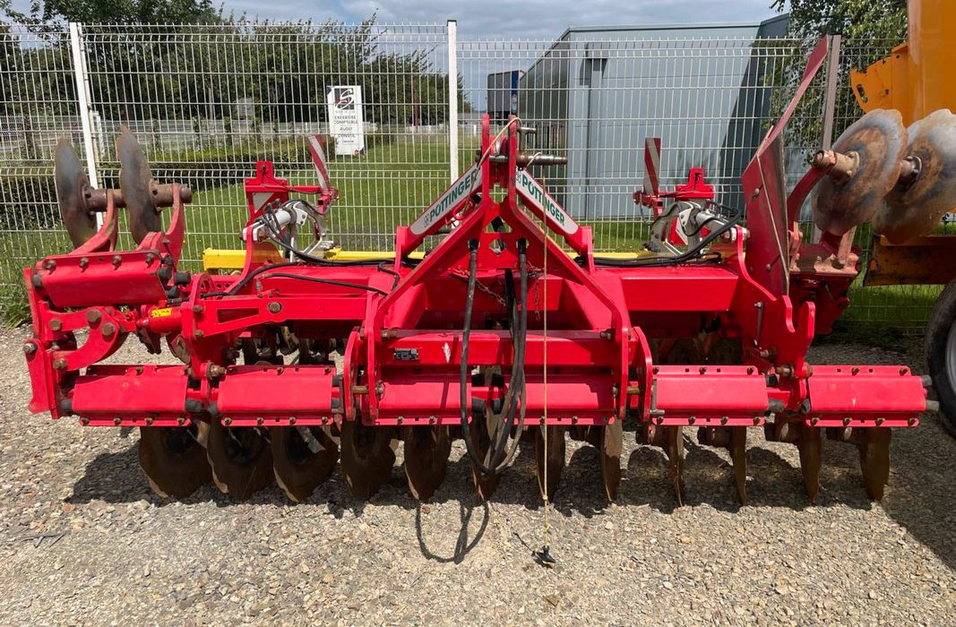 Pöttinger TERRADISC 3501 - Дисковая борона: фото 1 Pöttinger TERRADISC 3501 - Дисковая борона: фото 1
