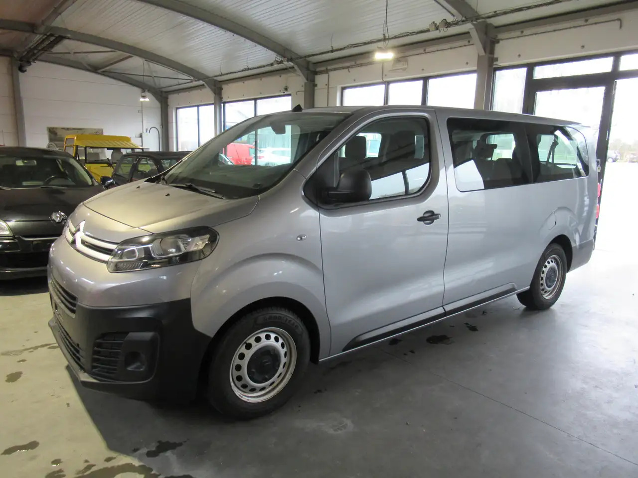 Citroen Spacetourer 1.5 BlueHDi XL Business S - Пассажирский фургон: фото 1 Citroen Spacetourer 1.5 BlueHDi XL Business S - Пассажирский фургон: фото 1