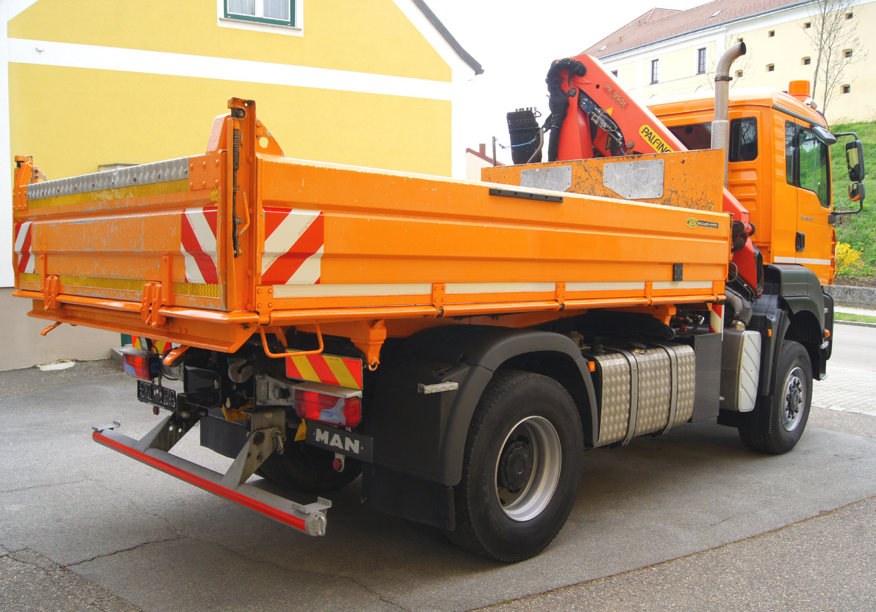 MAN TGA 18.350 BL 4x4/Euro4/TÜV/PK 9501/Winterdienst - Самосвал, Автоманипулятор: фото 4 MAN TGA 18.350 BL 4x4/Euro4/TÜV/PK 9501/Winterdienst - Самосвал, Автоманипулятор: фото 4