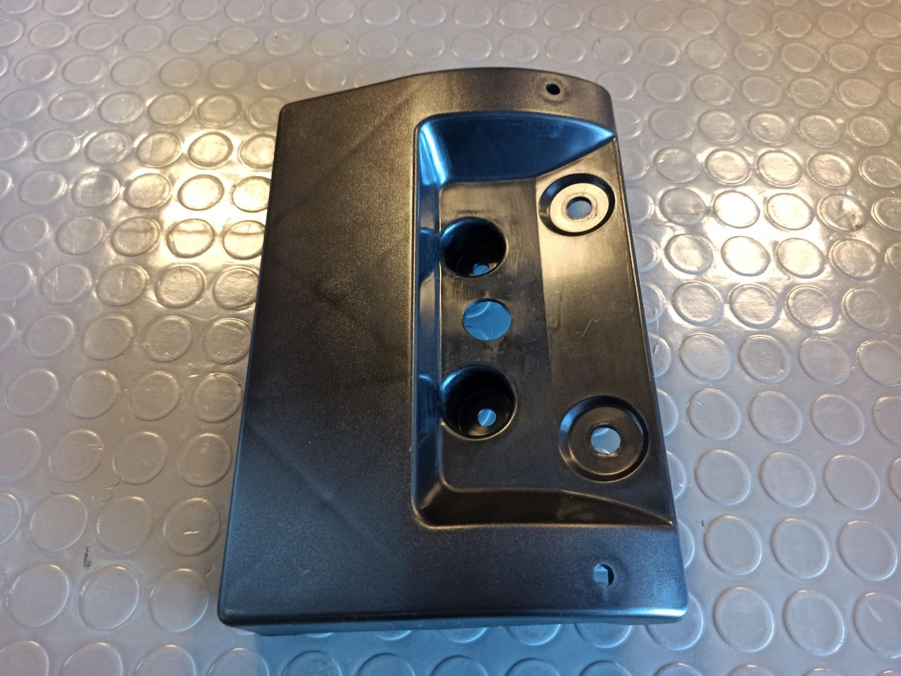 SCANIA BRACKET - 386423 - Рама/ Шасси для Грузовиков: фото 1 SCANIA BRACKET - 386423 - Рама/ Шасси для Грузовиков: фото 1