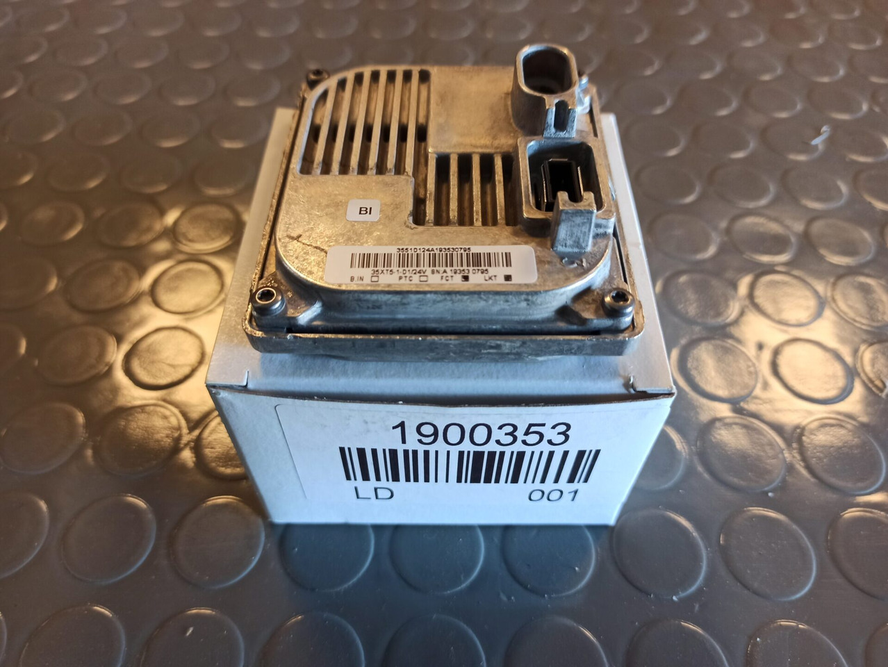 SCANIA ELECTRONIC CONTROL UNIT - 1900353 - Блок управления для Грузовиков: фото 1