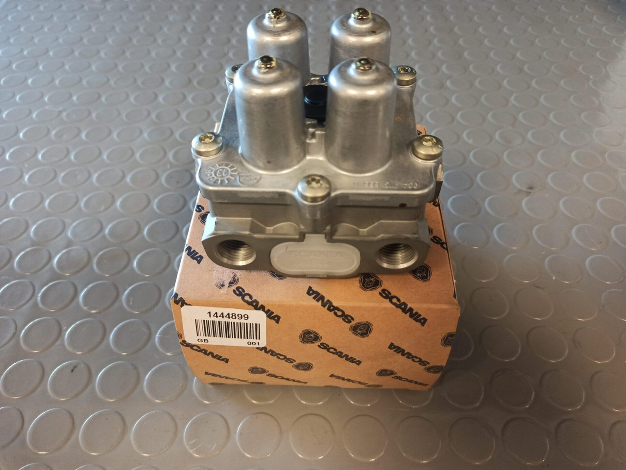SCANIA FOUR CIRCUIT PROTECTION VALVE - 1444899 - Детали тормозной системы для Грузовиков: фото 1
