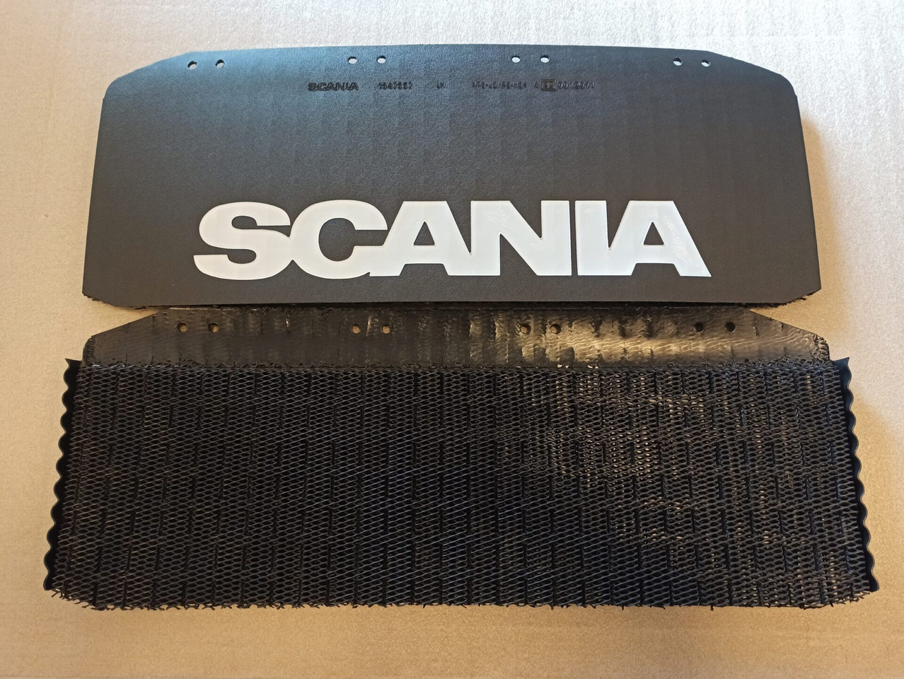 SCANIA MUDFLAP - 1947557 - Рама/ Шасси для Грузовиков: фото 1 SCANIA MUDFLAP - 1947557 - Рама/ Шасси для Грузовиков: фото 1