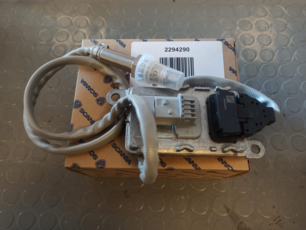 SCANIA NOX SENSOR - 2294290 - Сенсор для Грузовиков: фото 1 SCANIA NOX SENSOR - 2294290 - Сенсор для Грузовиков: фото 1