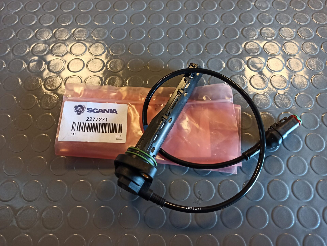 Купить Сенсор SCANIA OIL LEVEL SENSOR - 2277271, ID 5134323 – на ...
