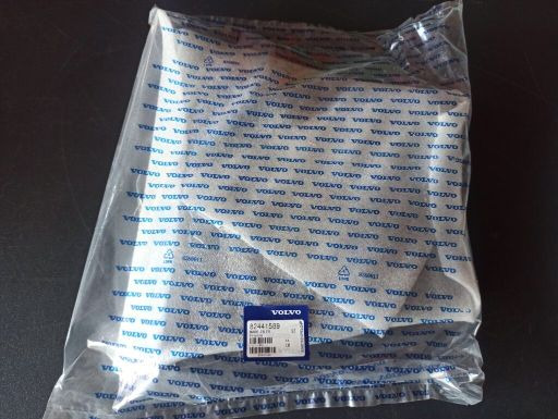 VOLVO FRONT PANEL - 82441589 - Кузов и экстерьер для Грузовиков: фото 1 VOLVO FRONT PANEL - 82441589 - Кузов и экстерьер для Грузовиков: фото 1