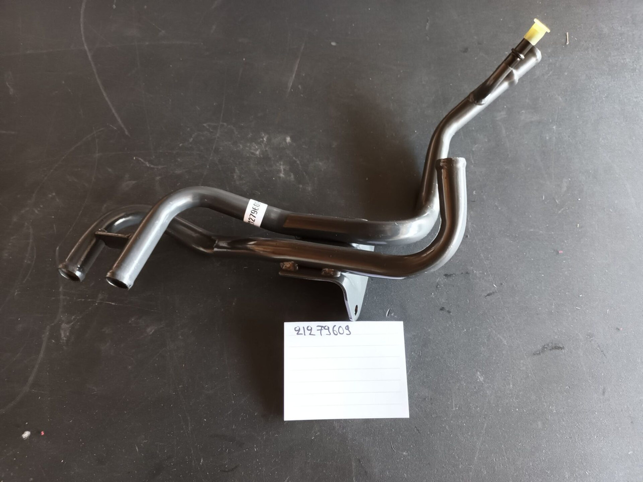 VOLVO PIPE - 21279609 - Отопление/ Вентиляция для Грузовиков: фото 1 VOLVO PIPE - 21279609 - Отопление/ Вентиляция для Грузовиков: фото 1