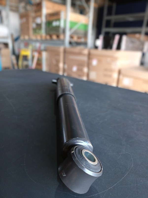 VOLVO SHOCK ABSORBER - 21686173 - Амортизатор для Грузовиков: фото 1 VOLVO SHOCK ABSORBER - 21686173 - Амортизатор для Грузовиков: фото 1