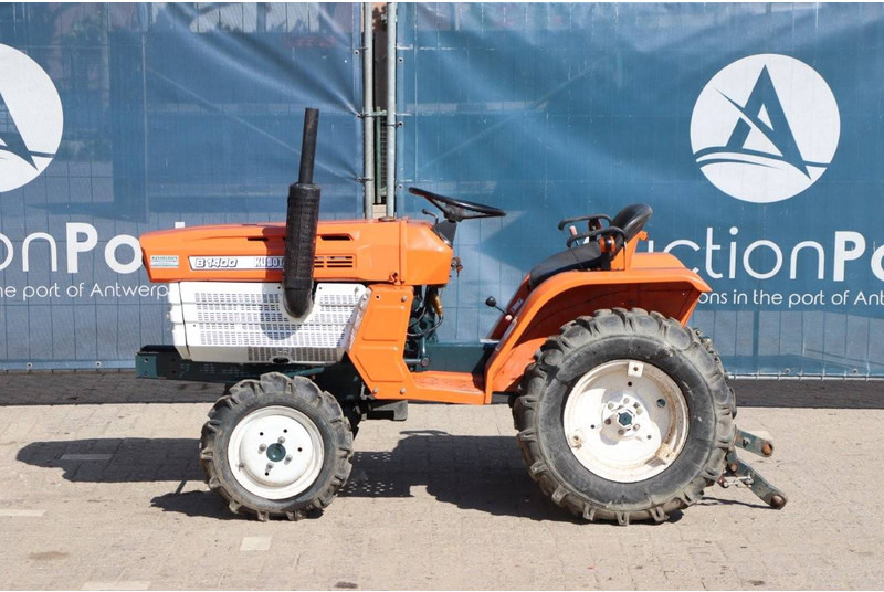 Kubota B1400 - Трактор: фото 2 Kubota B1400 - Трактор: фото 2
