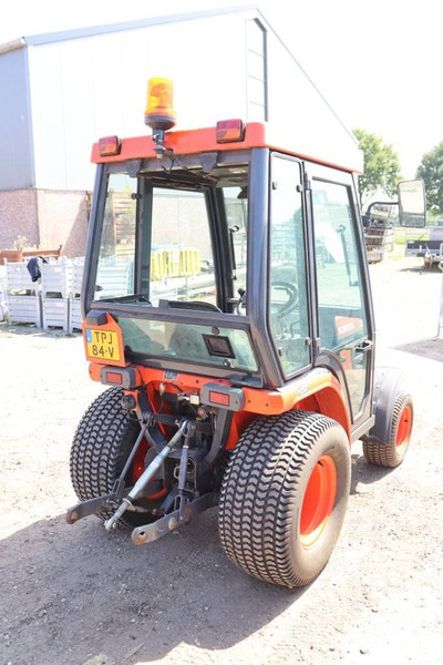 Kubota B2100HD - Трактор: фото 5 Kubota B2100HD - Трактор: фото 5