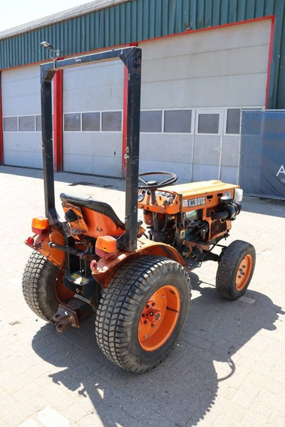 Kubota B6100 D - Трактор: фото 5 Kubota B6100 D - Трактор: фото 5