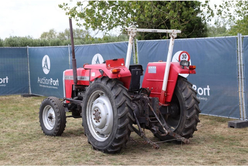 Massey Ferguson 255 - Трактор: фото 4 Massey Ferguson 255 - Трактор: фото 4