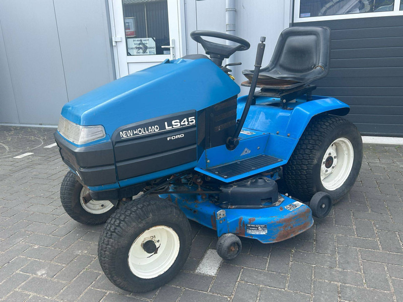 New Holland LS45 Hydro - Трактор: фото 1 New Holland LS45 Hydro - Трактор: фото 1