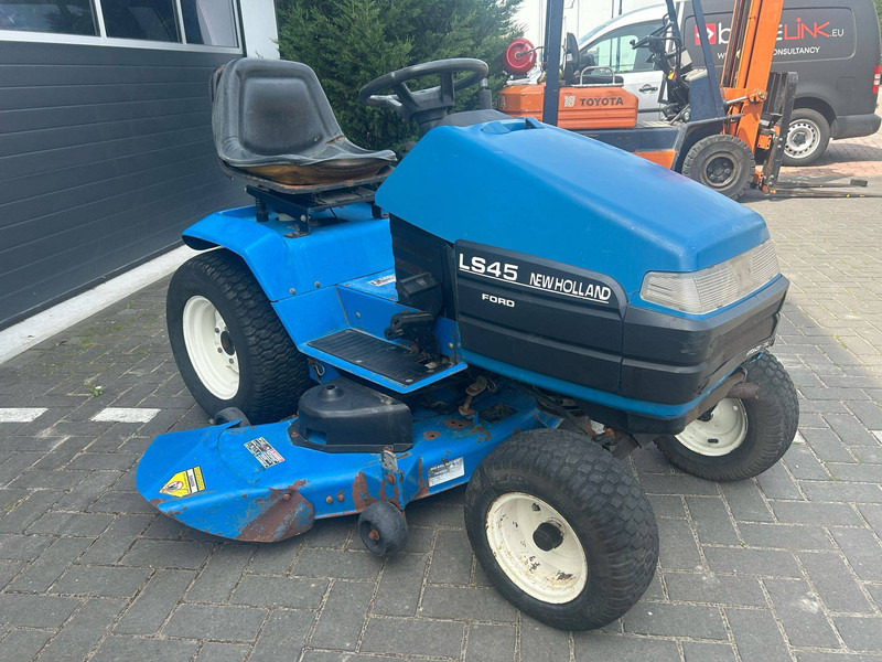 New Holland LS45 Hydro - Трактор: фото 4 New Holland LS45 Hydro - Трактор: фото 4