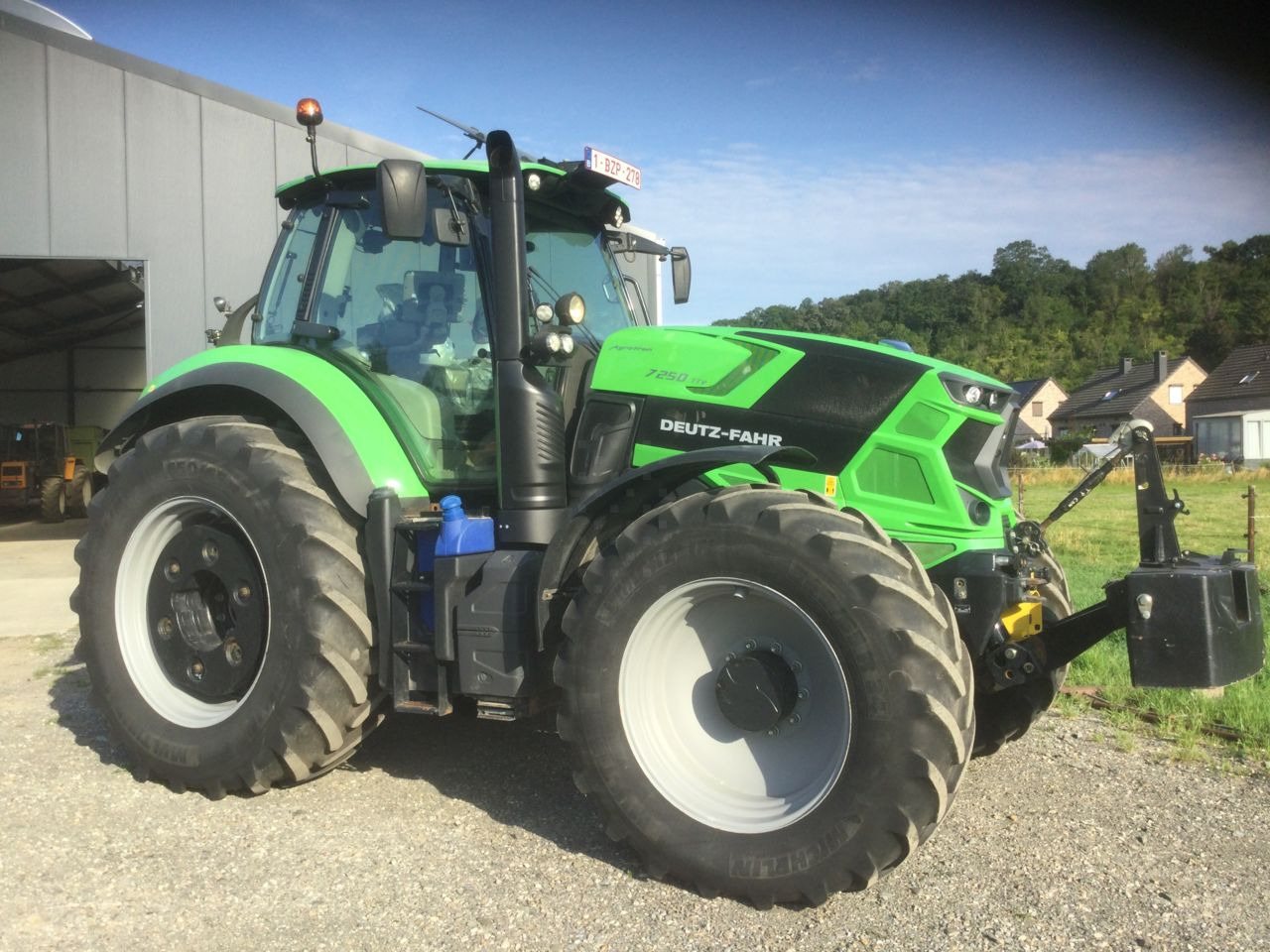 Deutz-Fahr AGROTRON 7250 TTV - Трактор: фото 1 Deutz-Fahr AGROTRON 7250 TTV - Трактор: фото 1
