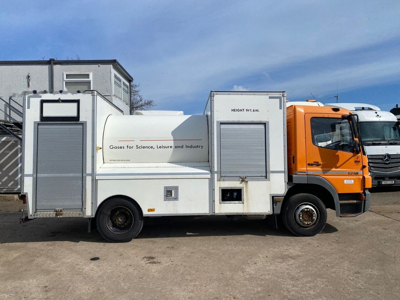 Mercedes-Benz ATEGO CO2 GAS FLOWCOM 3000 - Грузовик-цистерна: фото 1 Mercedes-Benz ATEGO CO2 GAS FLOWCOM 3000 - Грузовик-цистерна: фото 1