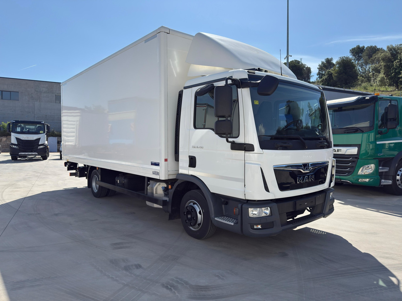 MAN 8.190TGL E6 (VAN) - Грузовик с закрытым кузовом: фото 2 MAN 8.190TGL E6 (VAN) - Грузовик с закрытым кузовом: фото 2