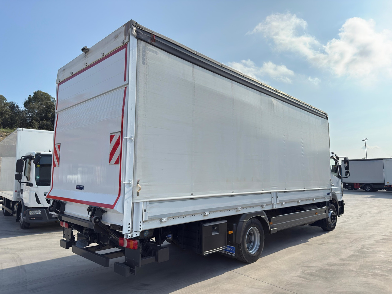 MERCEDES BENZ 15.24L Atego E6 (Semitauliner) - Тентованный грузовик: фото 4 MERCEDES BENZ 15.24L Atego E6 (Semitauliner) - Тентованный грузовик: фото 4