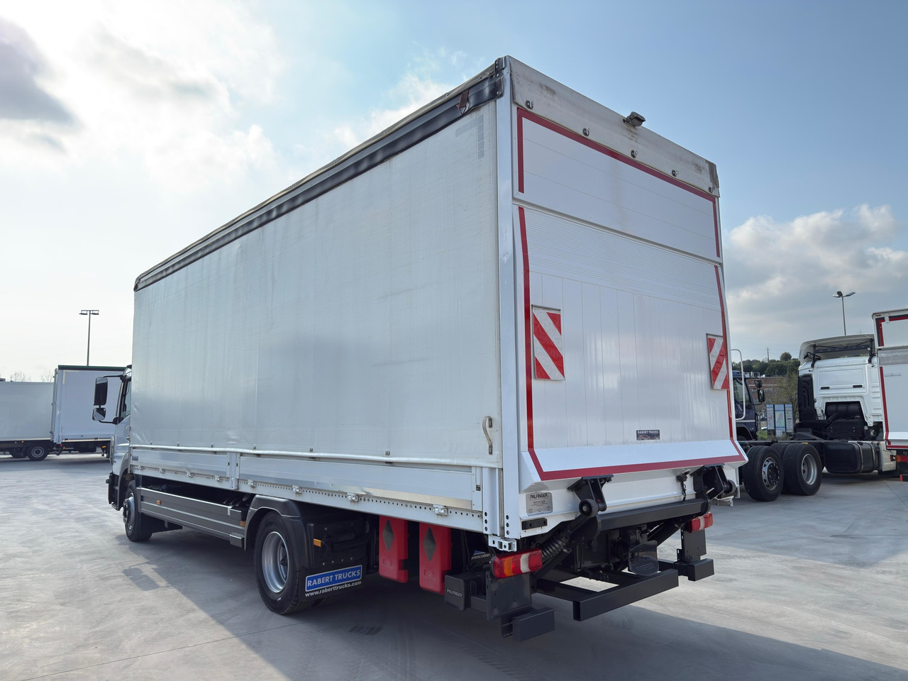 MERCEDES BENZ 15.24L Atego E6 (Semitauliner) - Тентованный грузовик: фото 3 MERCEDES BENZ 15.24L Atego E6 (Semitauliner) - Тентованный грузовик: фото 3