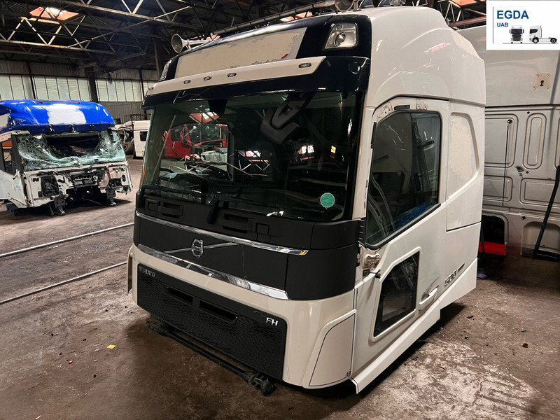 Volvo FH - Кабина и интерьер: фото 1