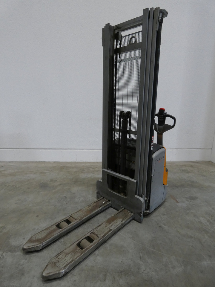 Still EXV14C - Штабелер: фото 1