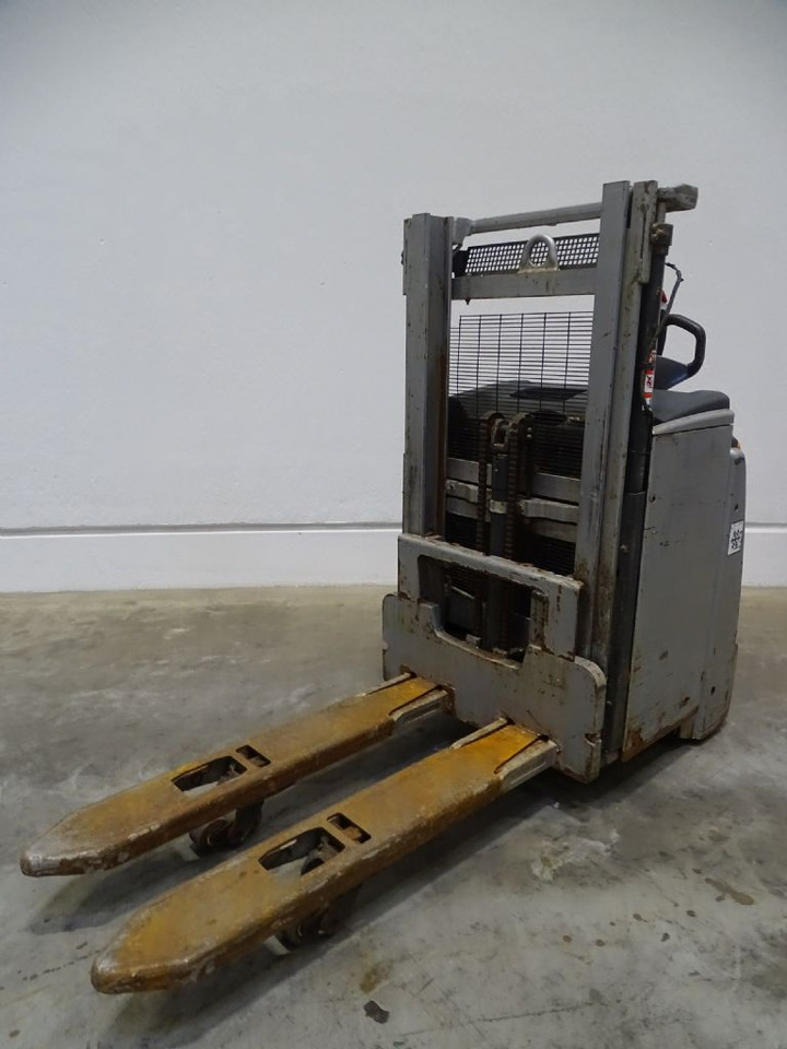 Still EXV16I - Штабелер: фото 1