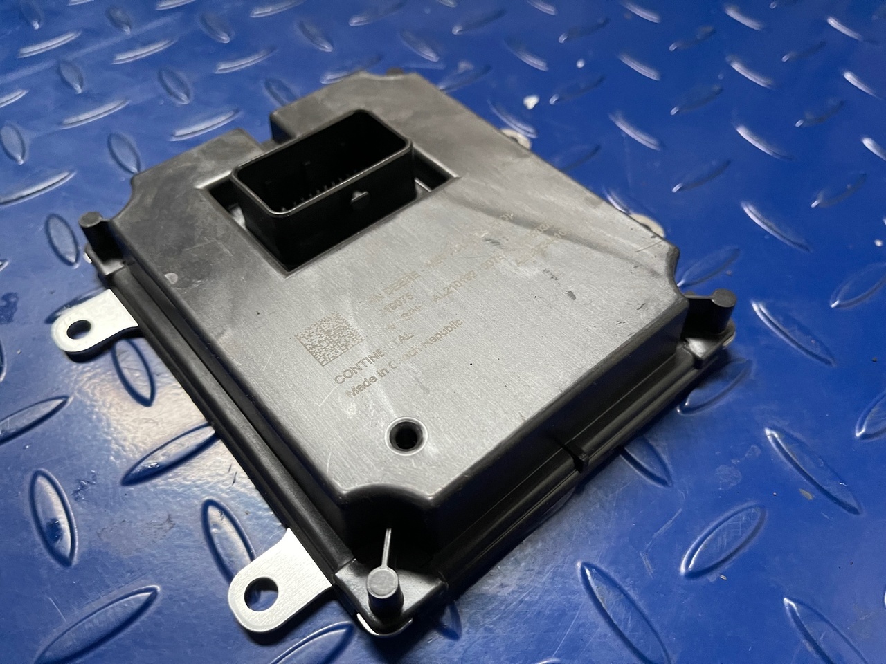 John Deere M50 radar unit AL219075 - Блок управления для Сельскохозяйственной техники: фото 1 John Deere M50 radar unit AL219075 - Блок управления для Сельскохозяйственной техники: фото 1