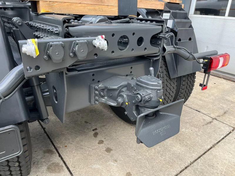 Mercedes-Benz Arocs 4058 AS 6x6 Tractor Head 180T Push Pull (Pre order) в лизинг Mercedes-Benz Arocs 4058 AS 6x6 Tractor Head 180T Push Pull (Pre order): фото 12