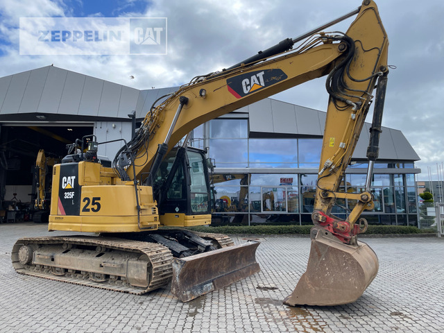 Cat 325FL - Гусеничный экскаватор: фото 1 Cat 325FL - Гусеничный экскаватор: фото 1